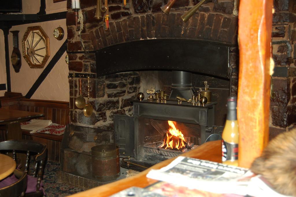 The Mitre Inn Witheridge Kültér fotó