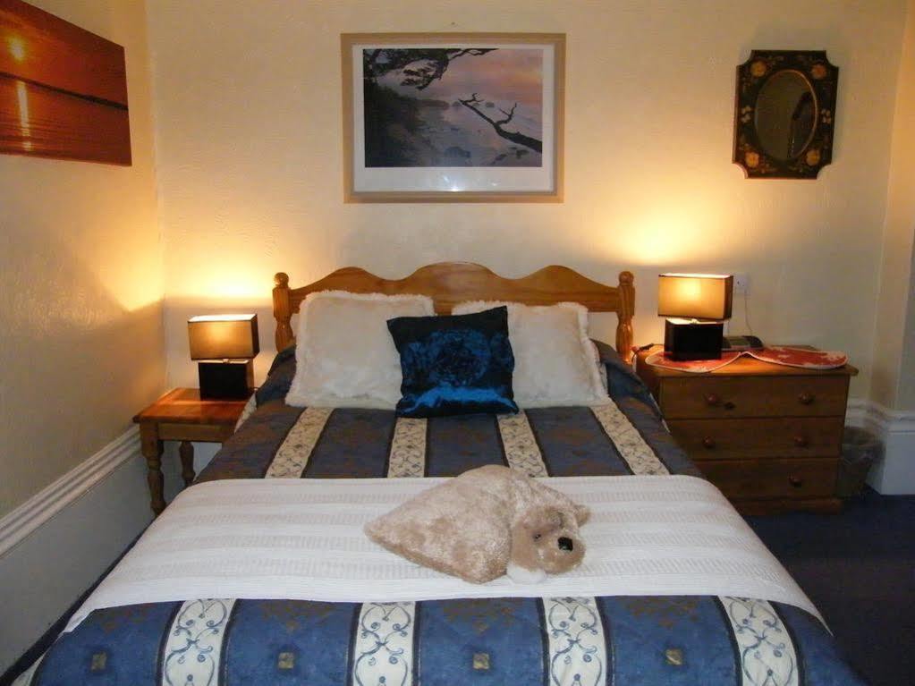The Mitre Inn Witheridge Kültér fotó